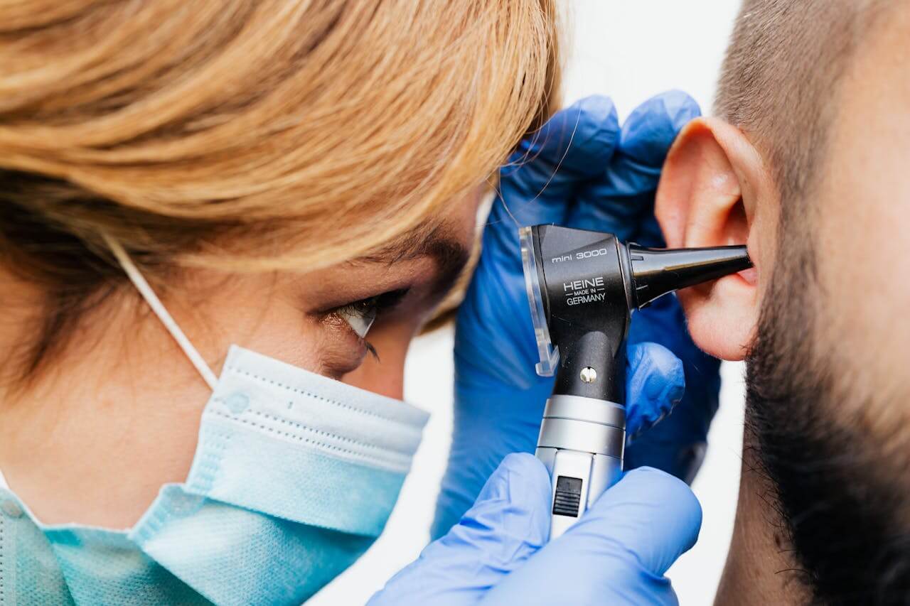 Ear wax cleaning doctor